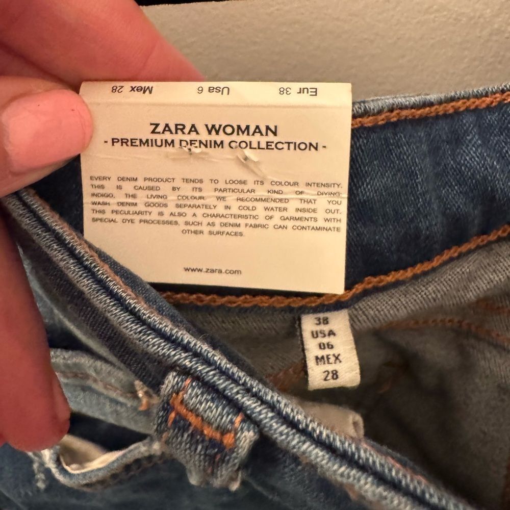 Zara Dark Blue Distressed Skinny Jeans NWT | Premium Denim Mid rise - Picture 3 of 4